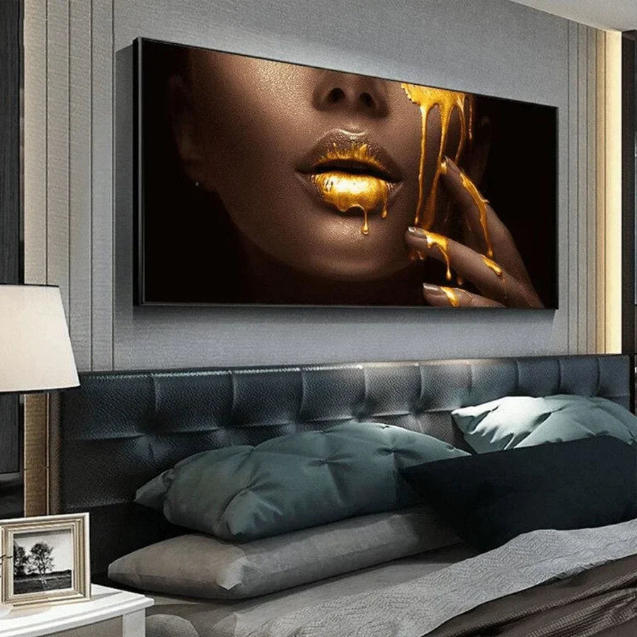Gold Lips canvas wall art – KingoDeco